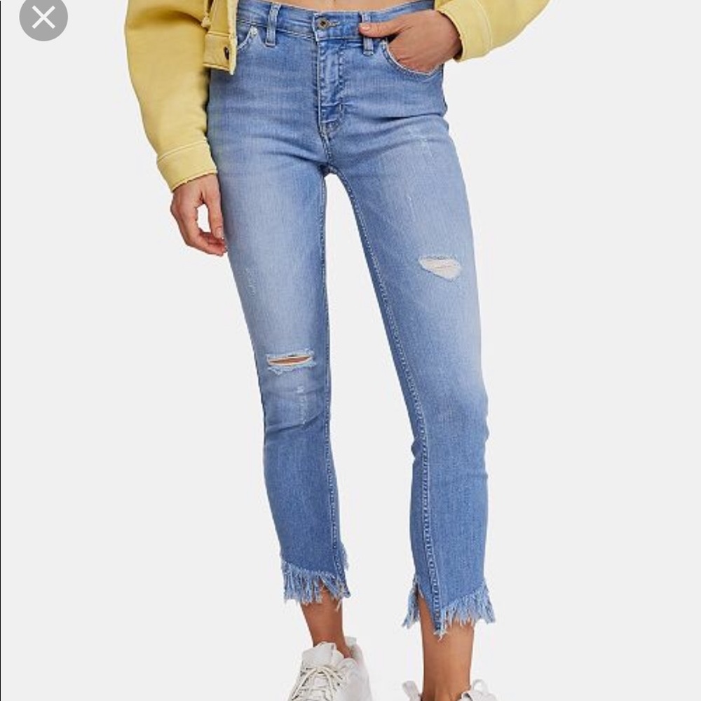 Kylie Frayed skinny jeans